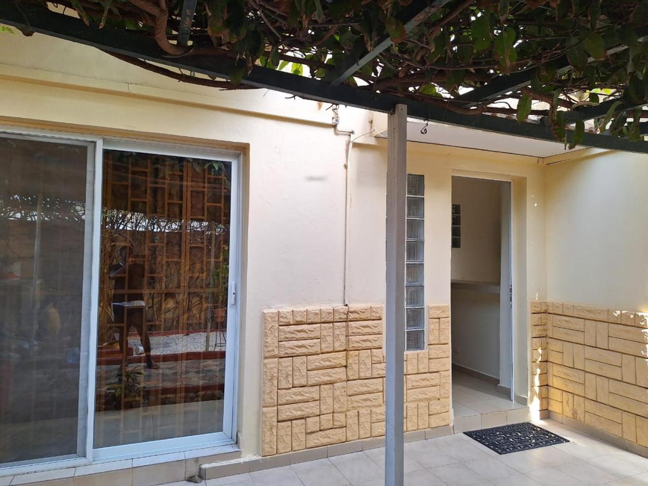 Bed and Breakfast Le Jardin De Fann Dakar Exterior foto